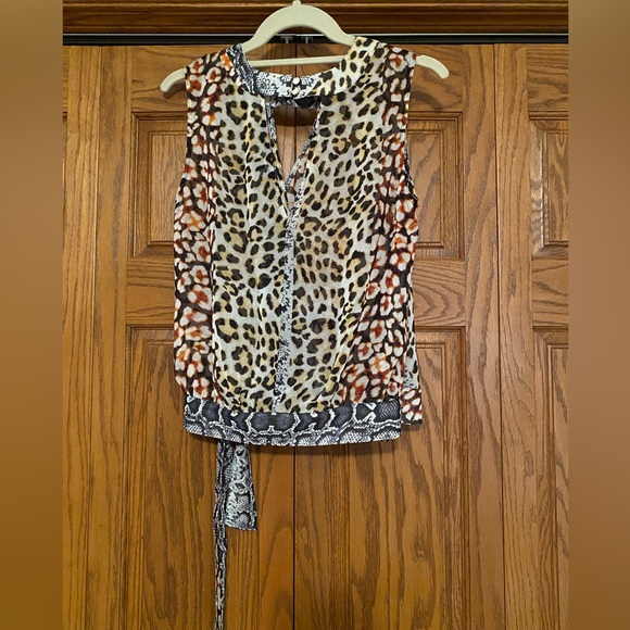 EXPRESS MULTI COLORED/PATTERNED TOP - Picture 2 of 7